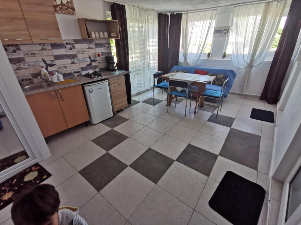 Vila Traian Si Teodora Costinesti Esterno foto