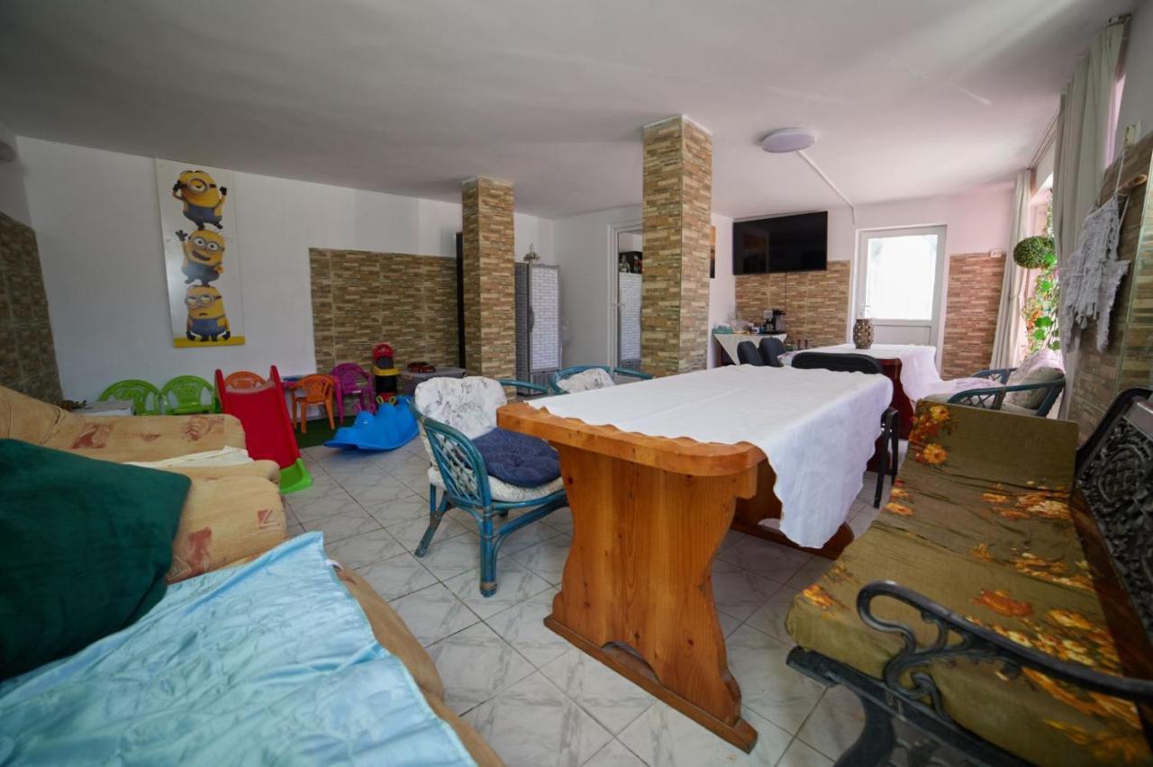 Vila Traian Si Teodora Costinesti Esterno foto